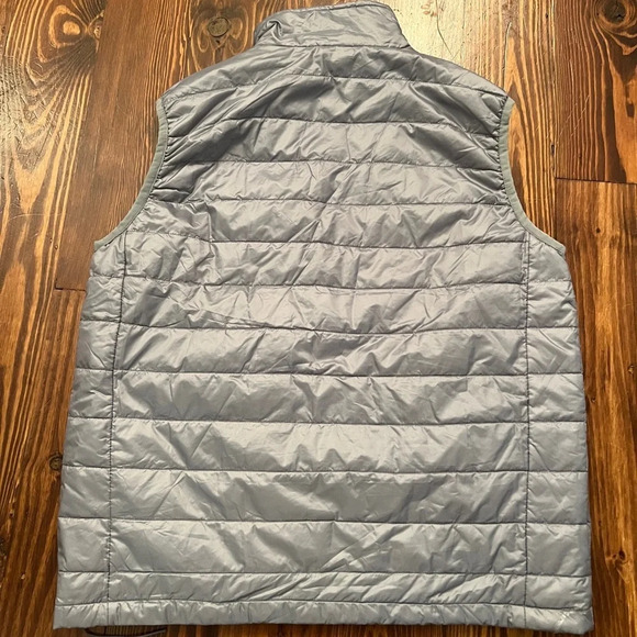 VANTAGE APPAREL Grey Men’s UNT North Texas Zip Up Puffer Vest MEAN GREEN - Picture 5 of 8